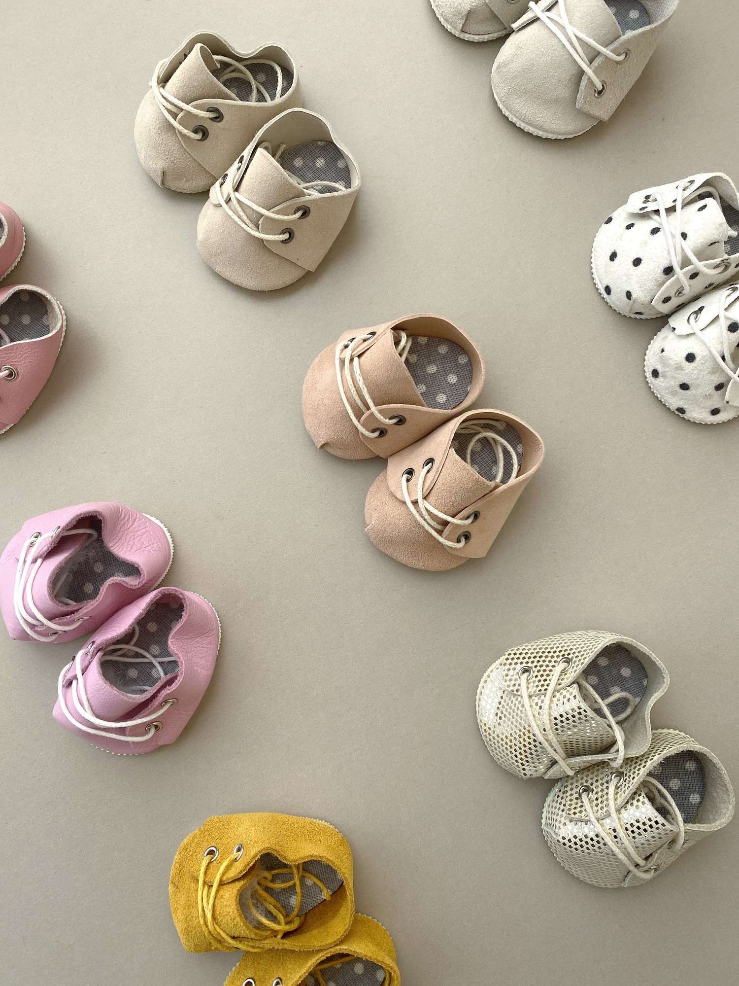 Ботиночки на шнурках для кукол Paola Reina Gordi и Minikane 34см (13 дюймов)