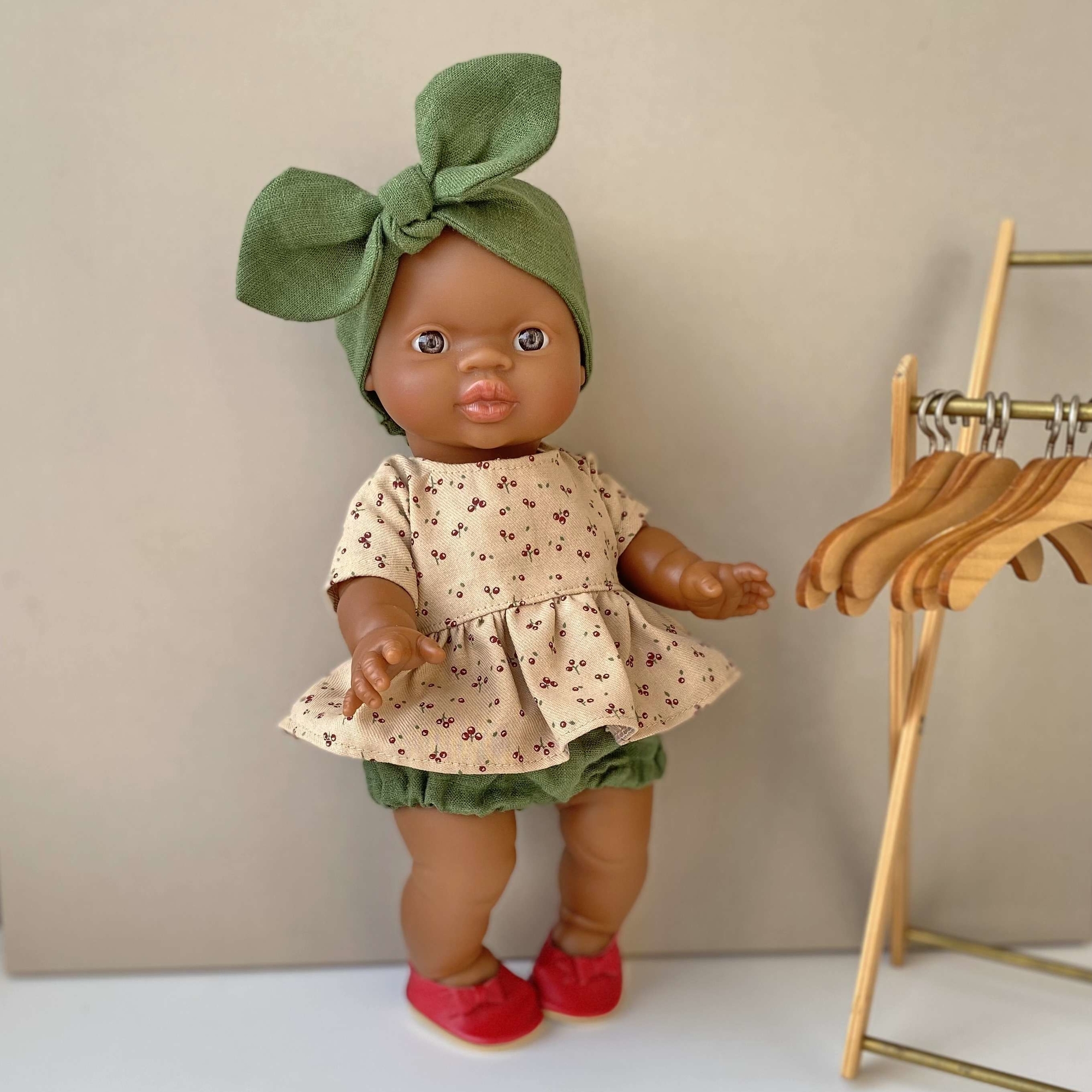 Блузка с принтом "Вишня" + шортики + повязка