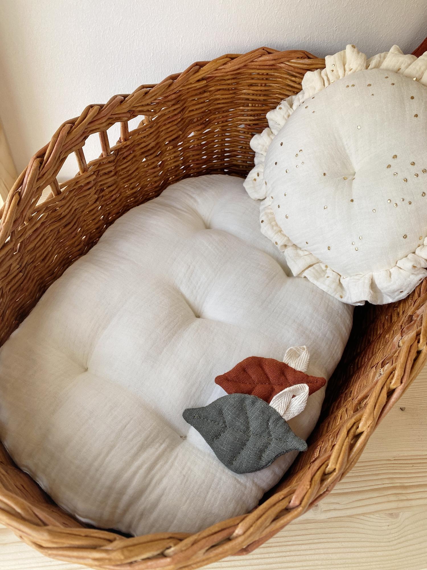 Матрасик в кроватку-люльку