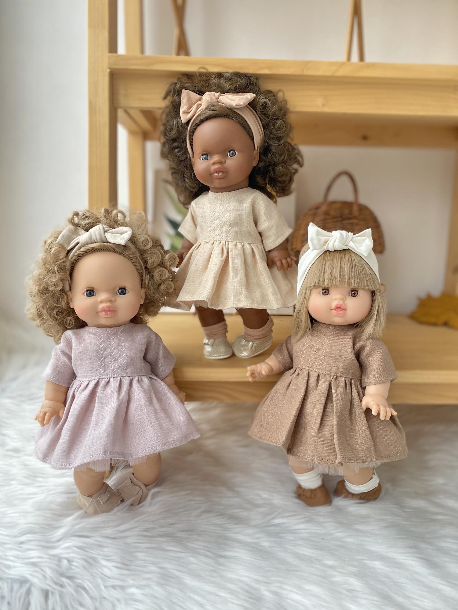 Платье с вышивкой