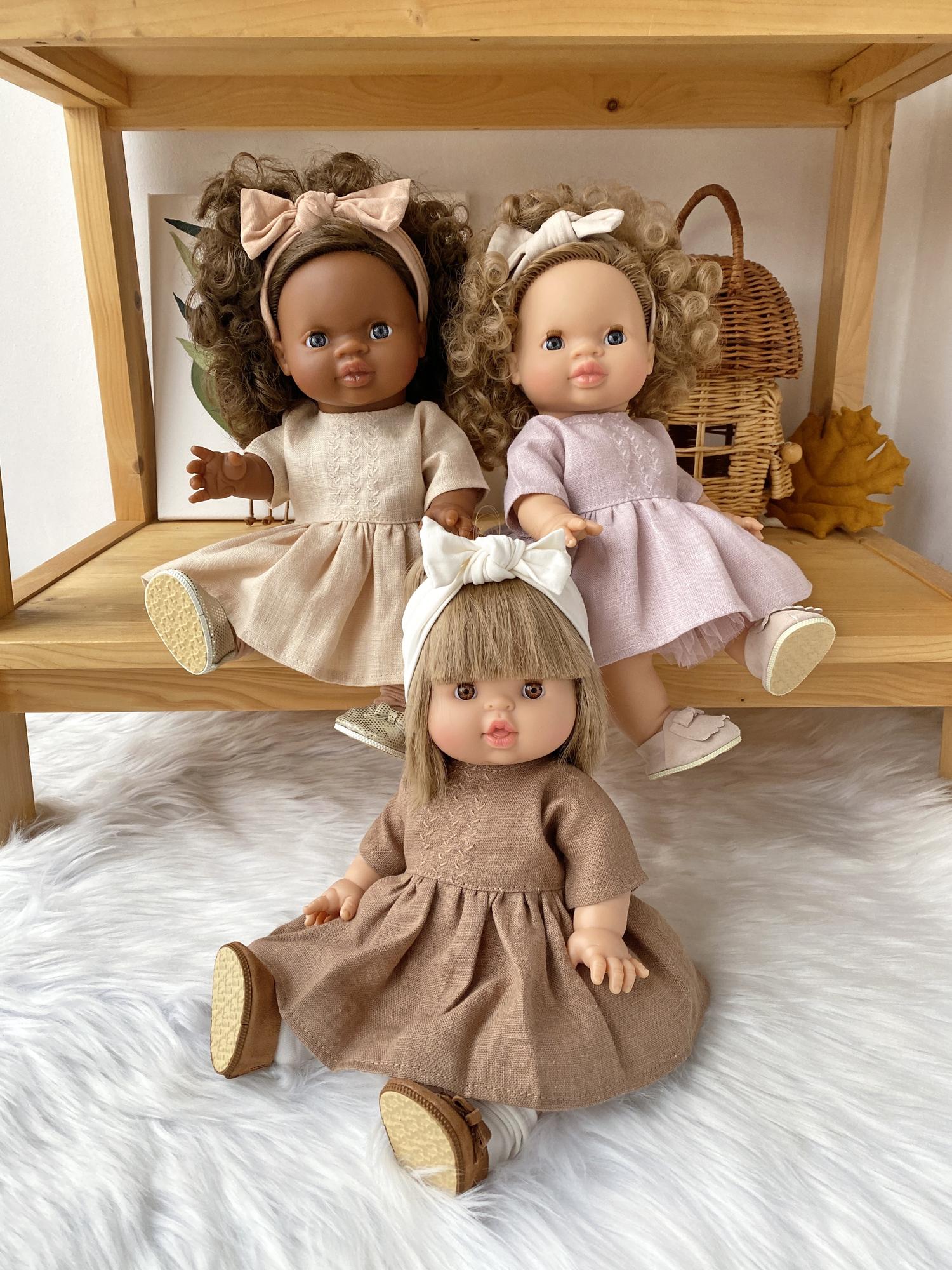 Платье с вышивкой